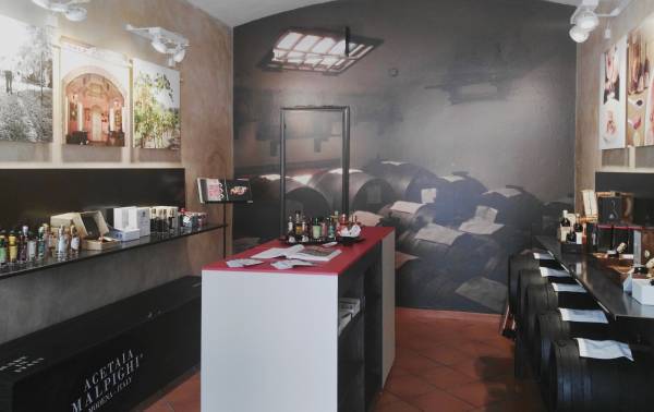 Allestimento Store Malpighi