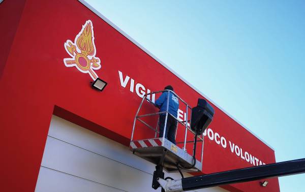 Segnaletica e insegne non luminose